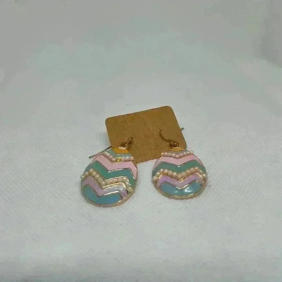 Easter egg pastel and faux pearl earrings - Picture 1 of 1